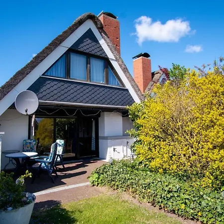 펜션 Am-Hohen-Ufer-Reetdach-Haus-Ocean-Breeze-103 *