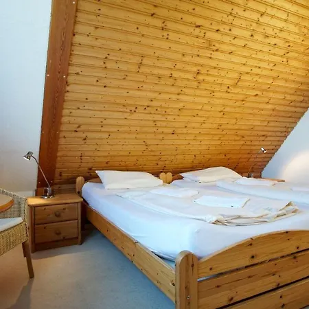 Am-Hohen-Ufer-Reetdach-Haus-Ocean-Breeze-103 *